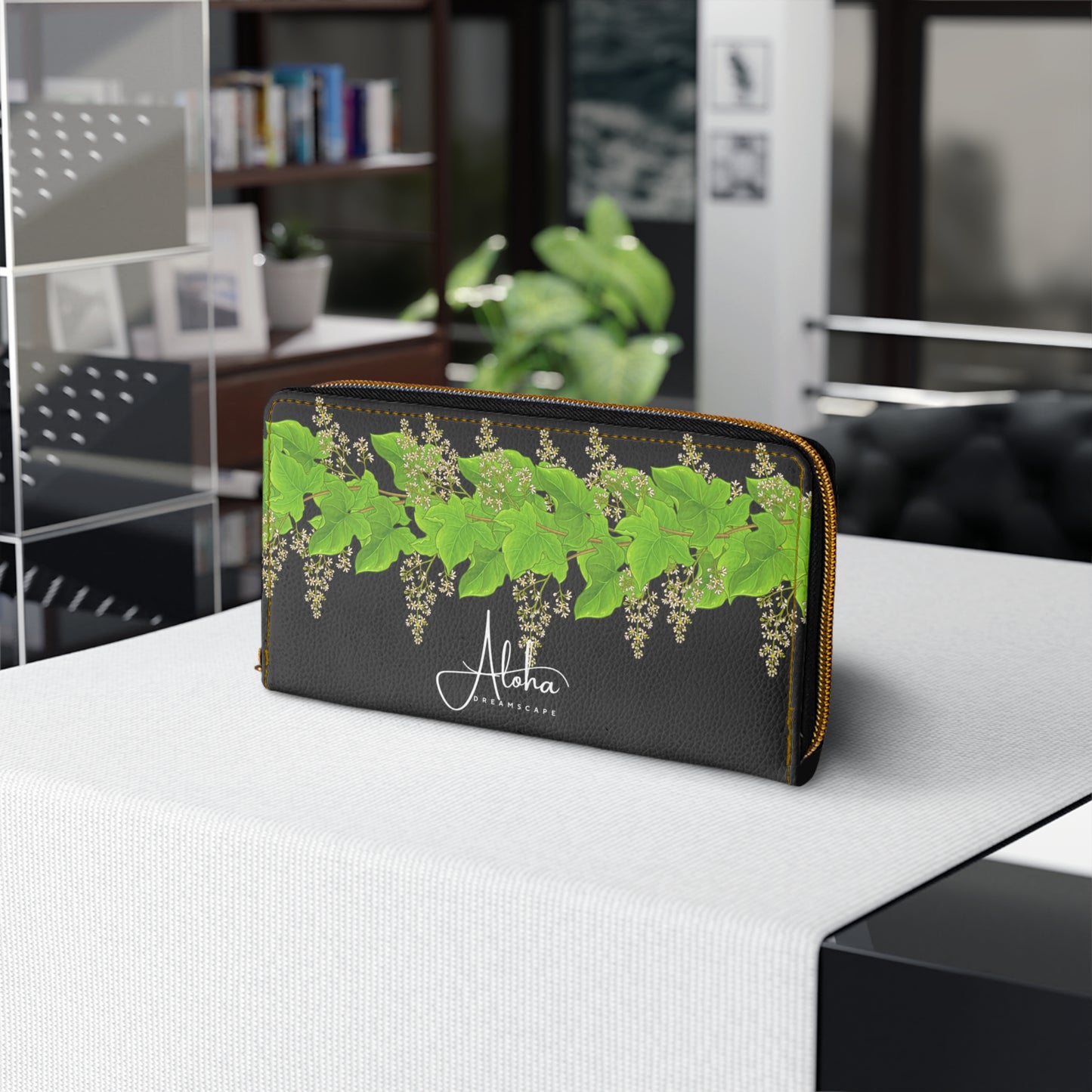 Kukui Leaf Design-Zippered Wallet